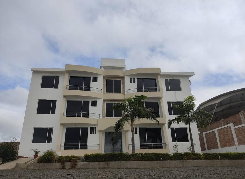 Apartamento Puerto Madera Apartment Manta Ngoại thất bức ảnh